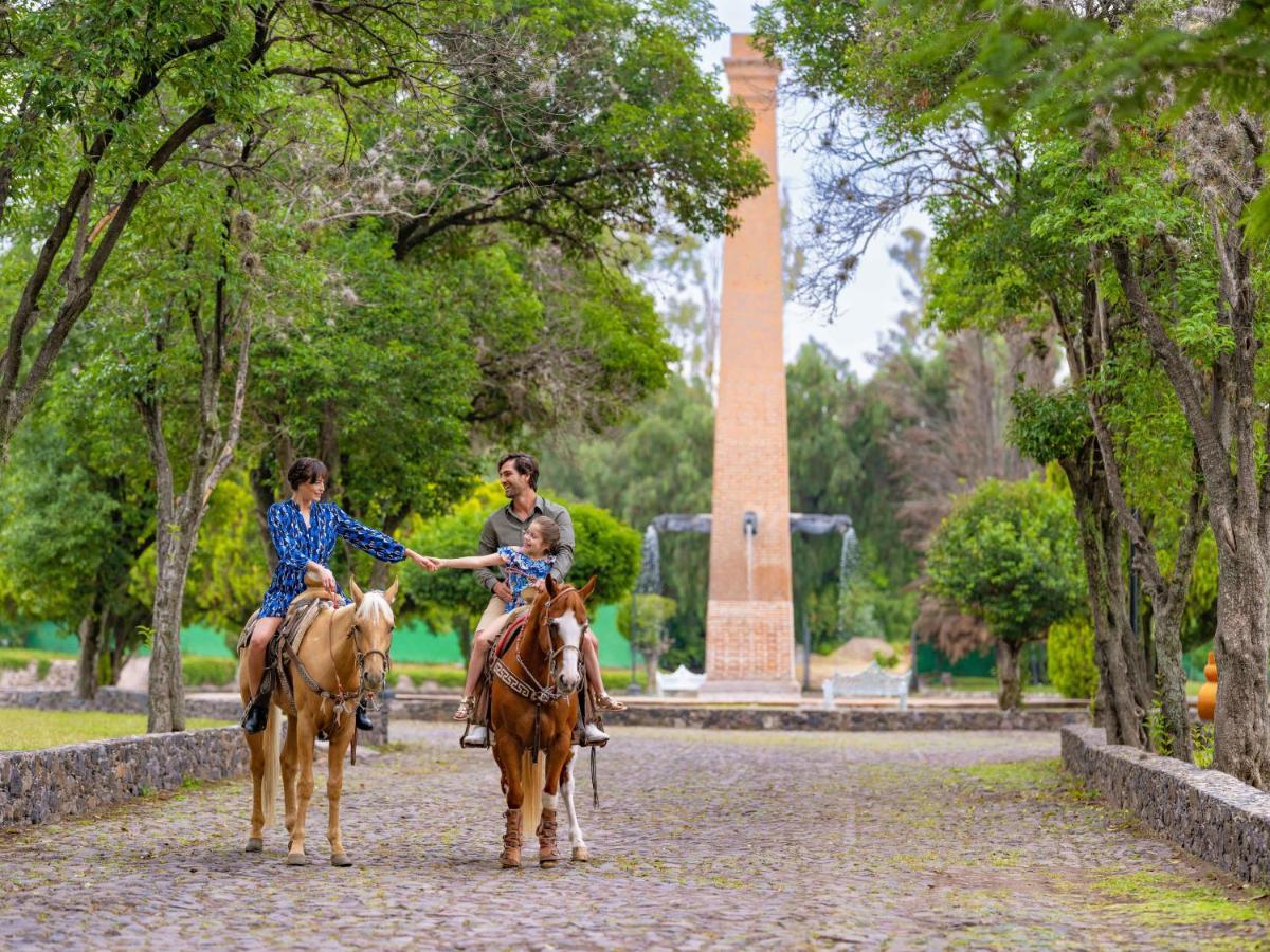 Готель Hacienda Jurica By Brisas Керетаро Екстер'єр фото Monument to the Battle of San Martín de Porres