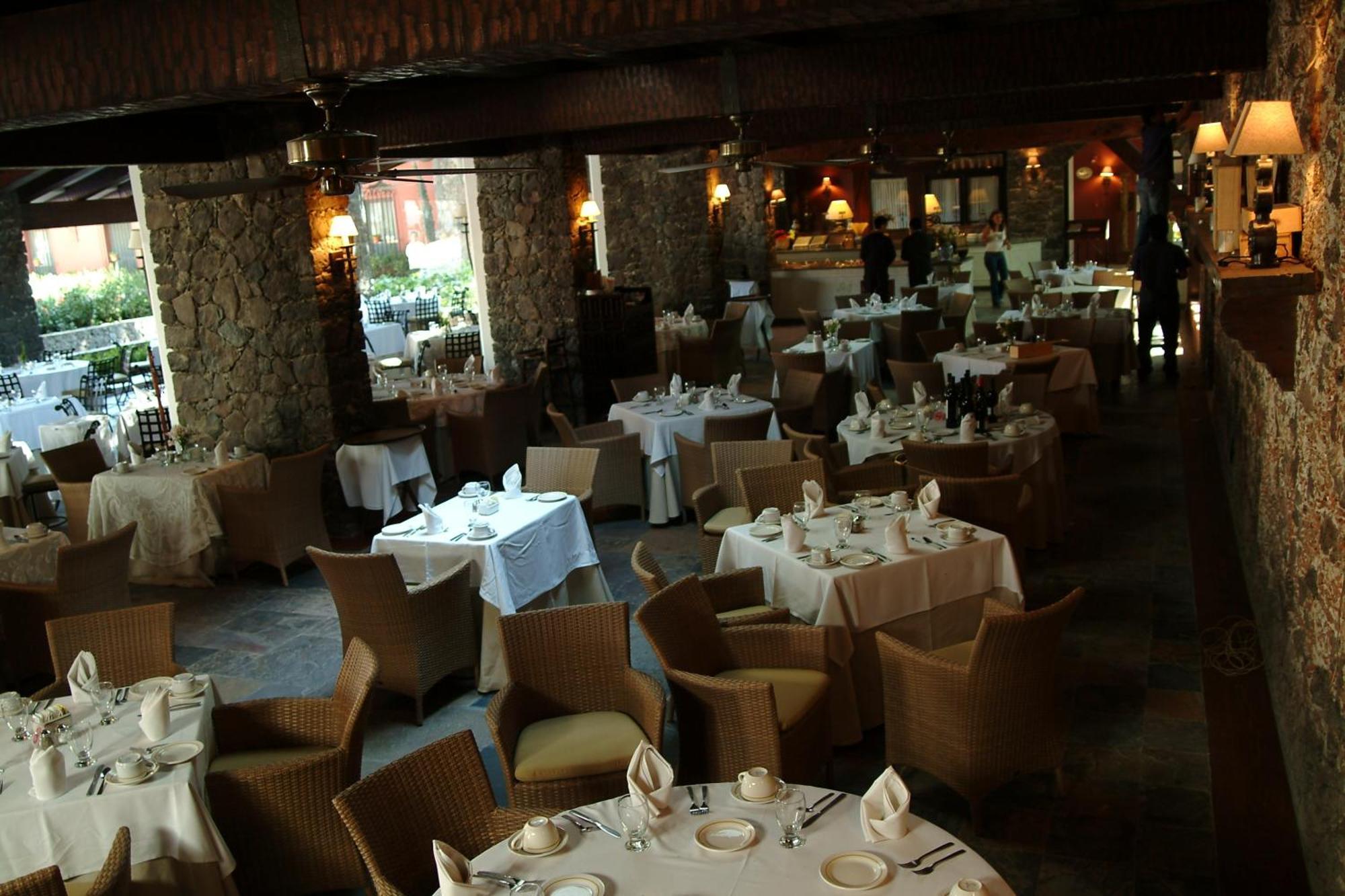 Готель Hacienda Jurica By Brisas Керетаро Екстер'єр фото Interior of the restaurant