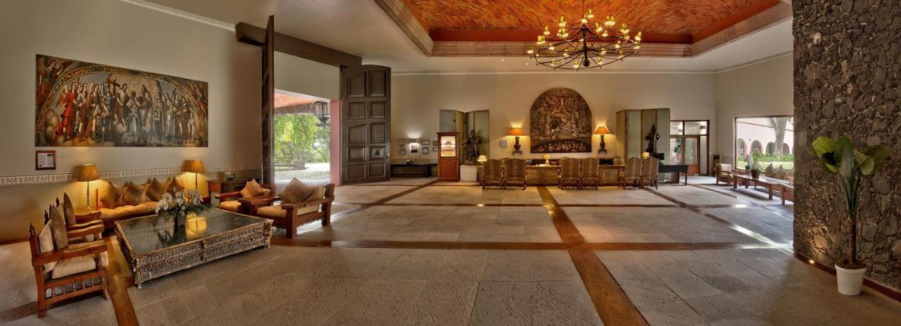 Готель Hacienda Jurica By Brisas Керетаро Екстер'єр фото The lobby of the Taj Bengal